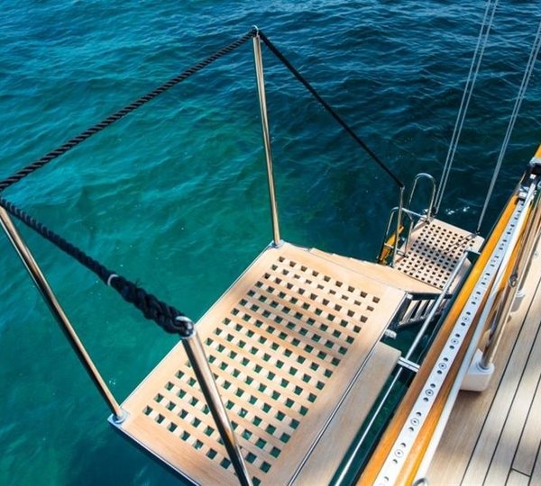 Yacht KEEWAYDIN, Palmer Johnson Yachts CHARTERWORLD Luxury Superyacht Charters